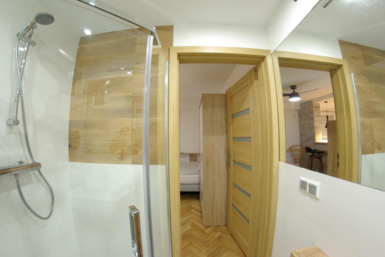 Apatramenty Promienista Apartment Познан Екстериор снимка