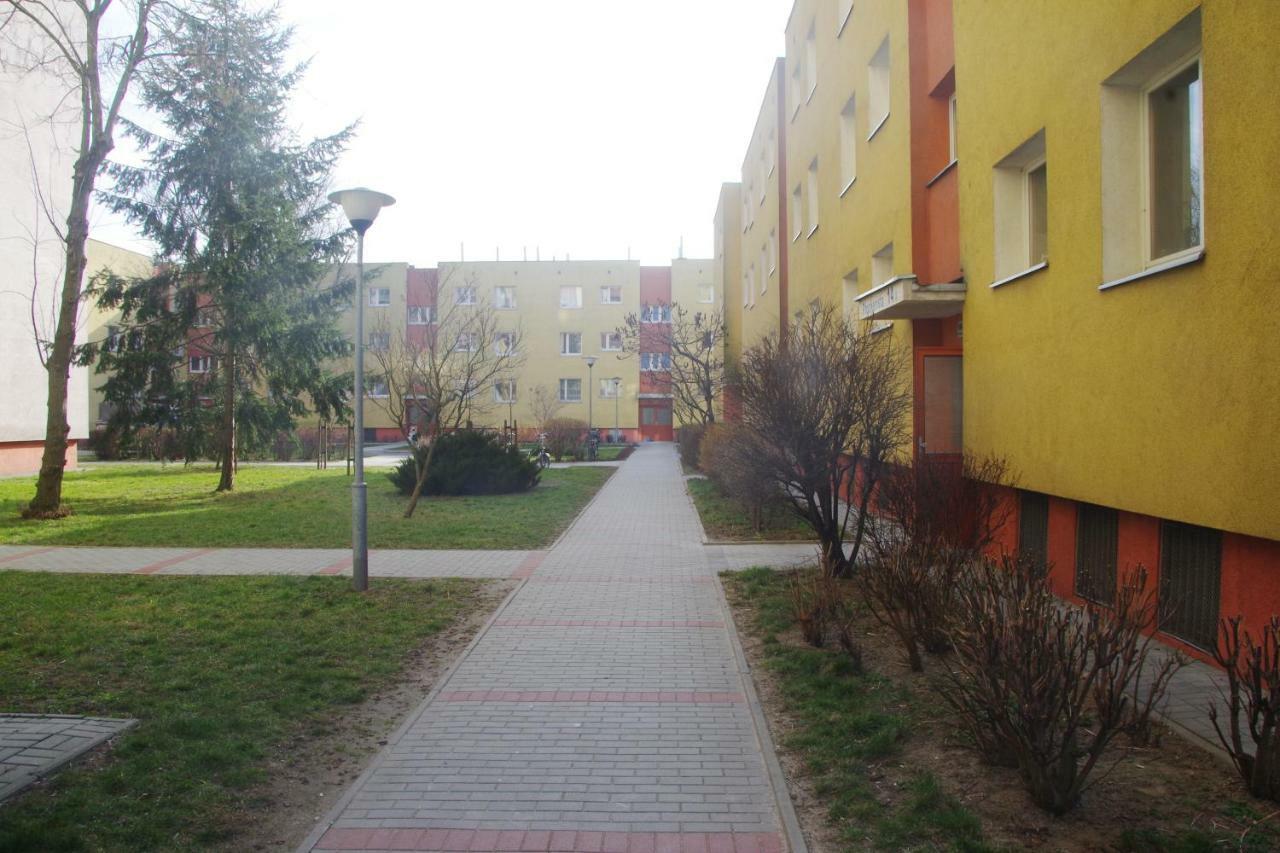 Apatramenty Promienista Apartment Познан Екстериор снимка