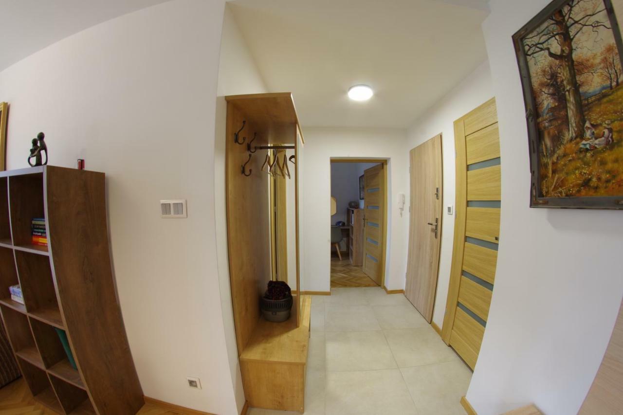 Apatramenty Promienista Apartment Познан Екстериор снимка