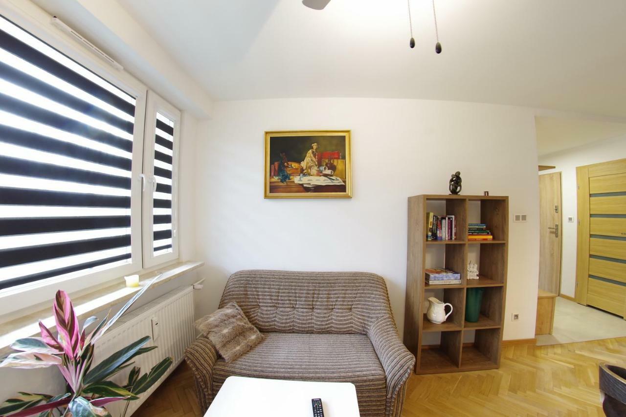 Apatramenty Promienista Apartment Познан Екстериор снимка